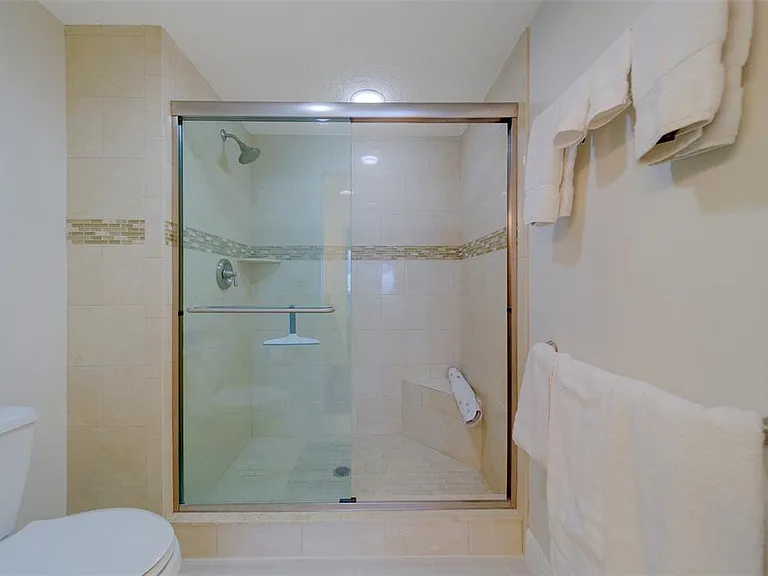 16700 Gulf Blvd #423 — Photo 30