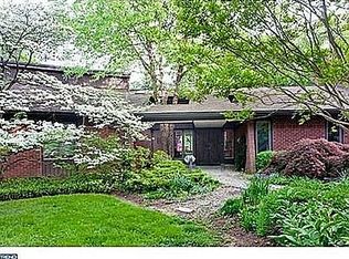 930 Mount Pleasant Rd, Bryn Mawr, PA 19010