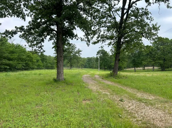 8009 S Eli Rd, Coleman, OK 73432
