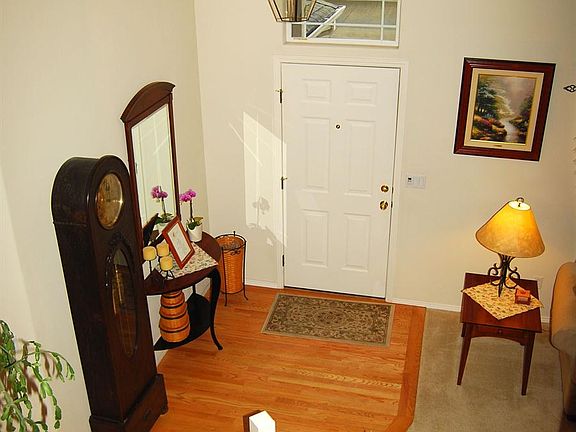 2nd image of 8216 133rd St E