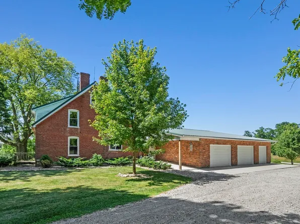 9089 W Balbec Rd, Pennville, IN 47369