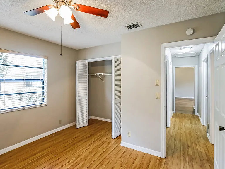 518 Azure Ave — Photo 14