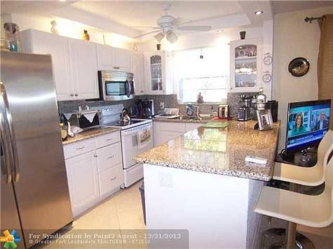 2nd image of 116 Westbury E