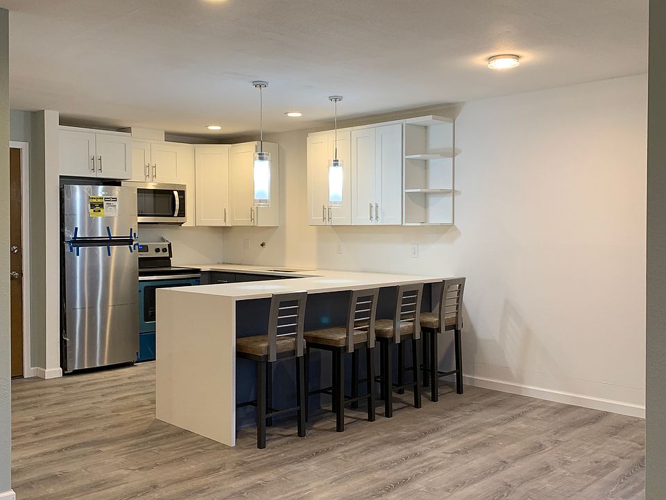 Kitchen & Dining Room