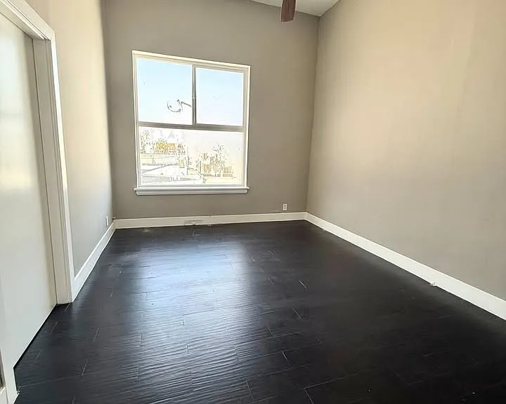 2330 E Cesar E Chavez Ave #5 — Photo 11