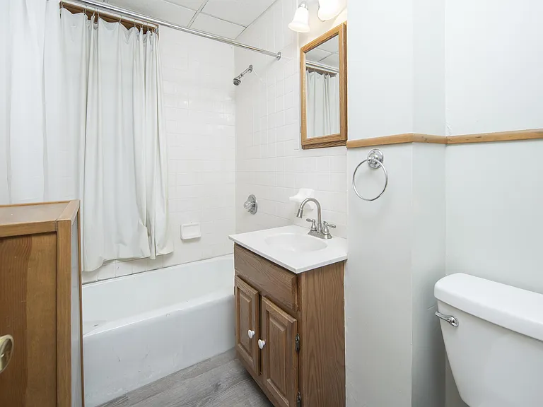 159 Hoosick St #1R — Photo 20