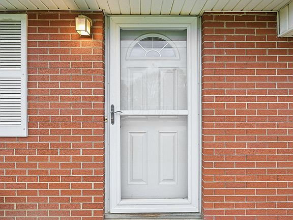 4th image of 23 Dixie Dr