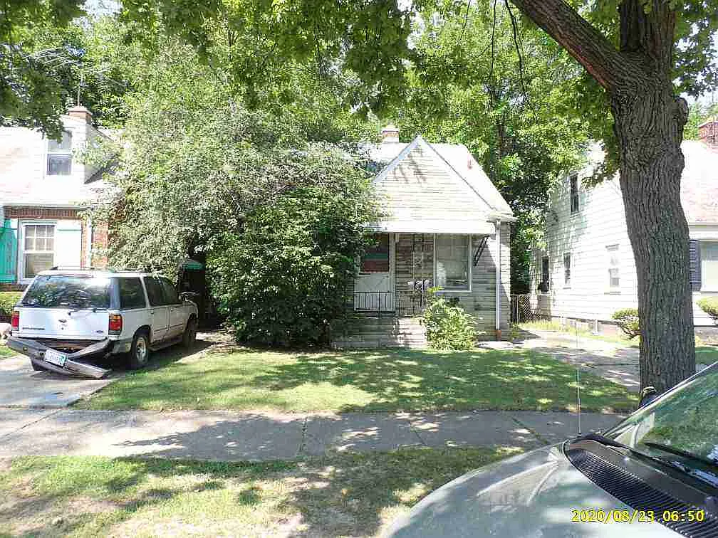 11751 Duchess St photo 1