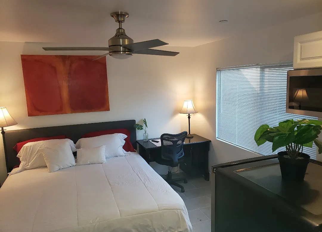 1 bed, $1,995 — Photo 2
