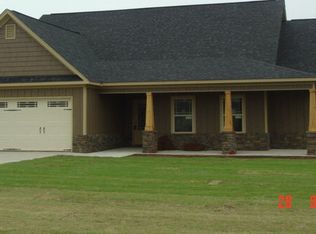 10 Night Hawk Ct, Fort Mitchell, AL 36856