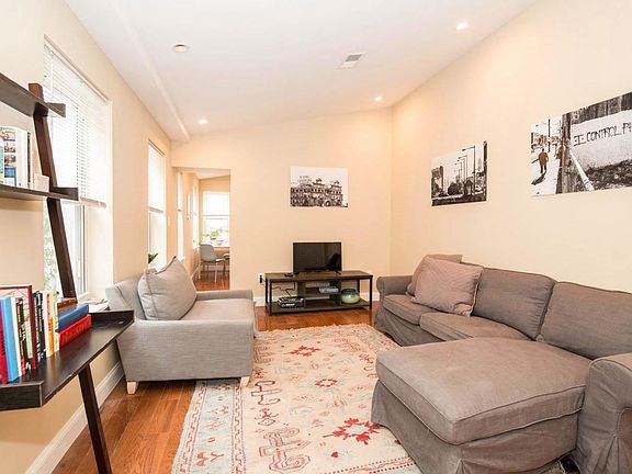 4th image of 318 Dickinson St #2