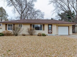 321 109th Ln NW, Coon Rapids, MN 55448