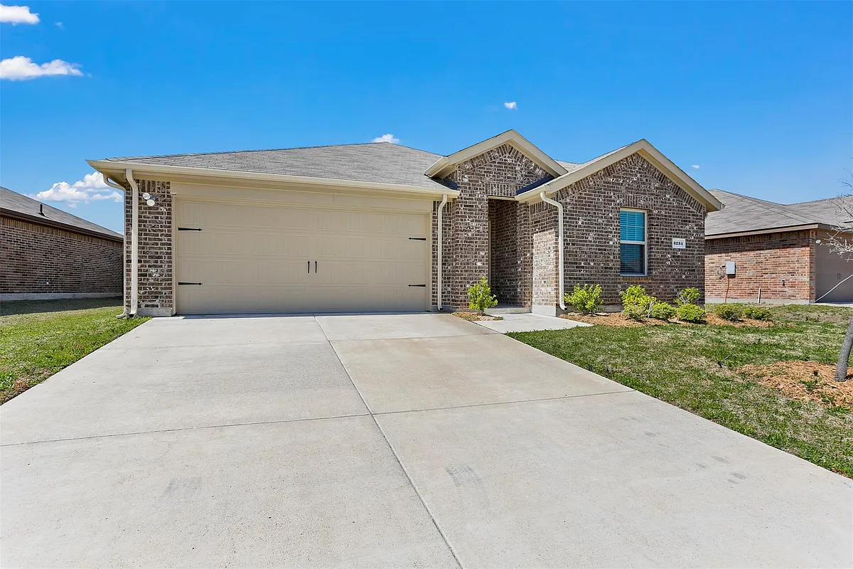 Building Photo - 3234 Hawkins Dr