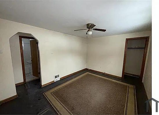 2nd image of 519 Ormsby Ave