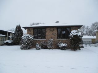 2712 E 142nd St, Burnham, IL 60633