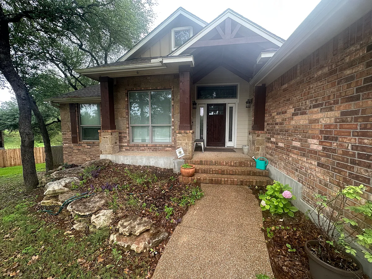 Building Photo - 1803 Green Haven Dr