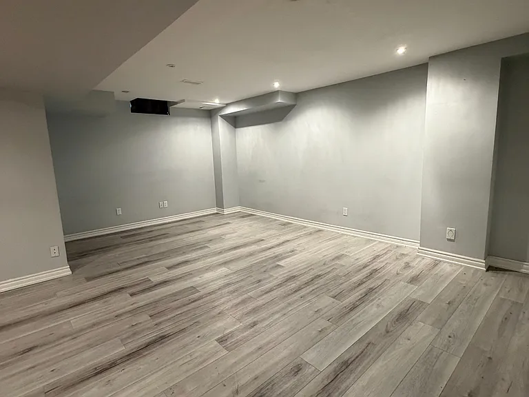 51 Ralph Chalmers Ave #BASEMENT — Photo 4