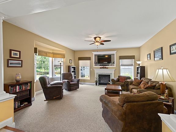 5th image of 7524 Admiral Nelson Dr