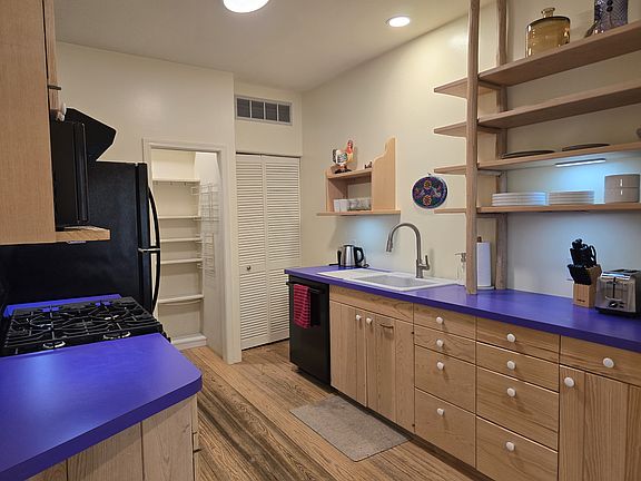 5th image of 619 N Jerrie Ave