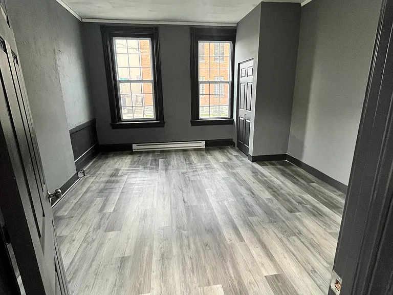 1327 Elam St #2 — Photo 4