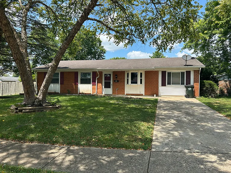 4783 Bradley Dr — Photo 1
