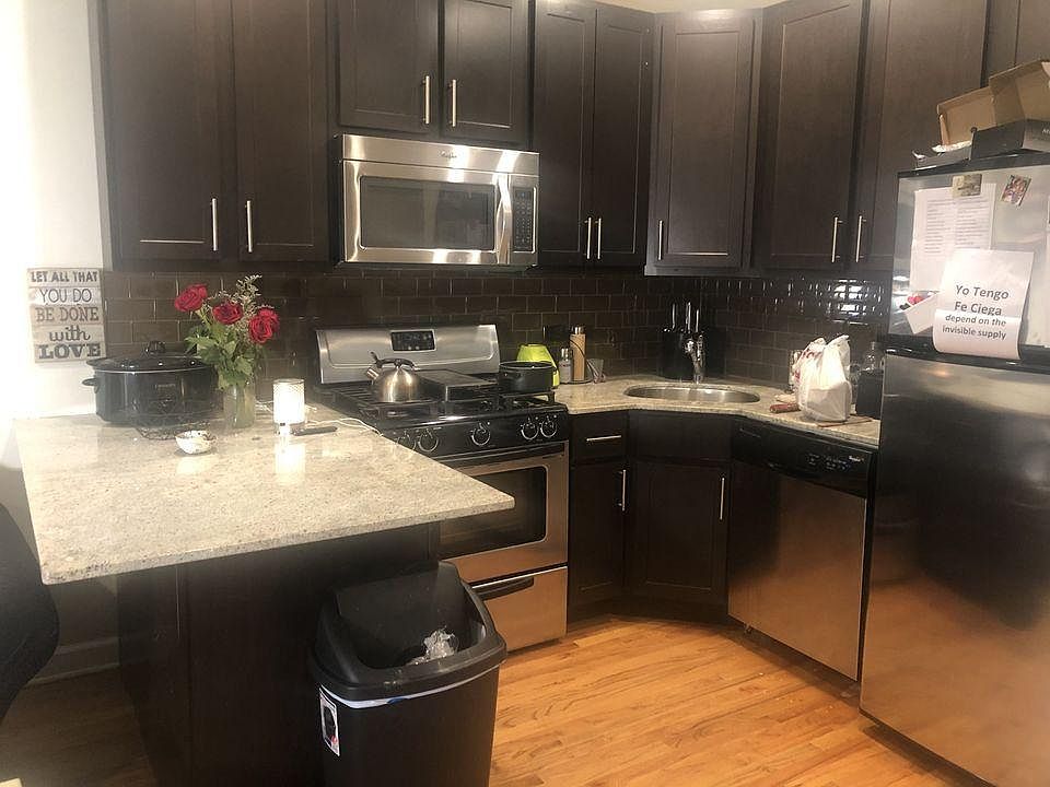 1st image of 4759 N Maplewood Ave APT 105