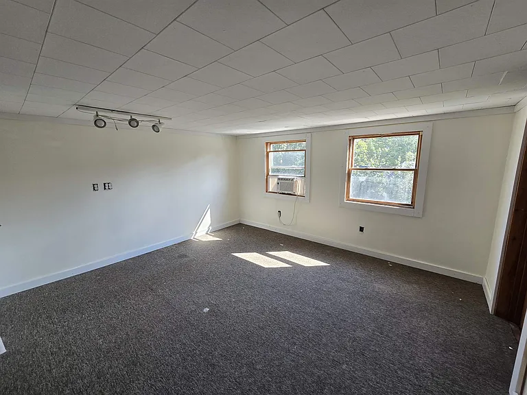 30 Halstead St — Photo 23