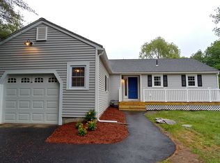 4 Thomas Dr, Chelmsford, MA 01824