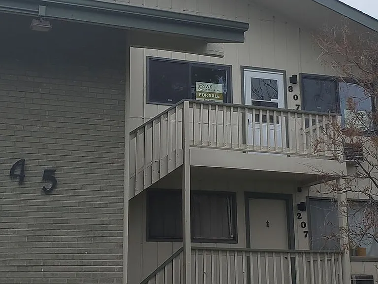 645 Manhattan Pl #307 — Photo 3