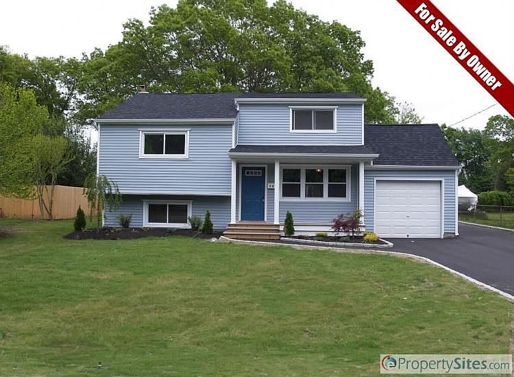1st image of 123 Pequot Ln
