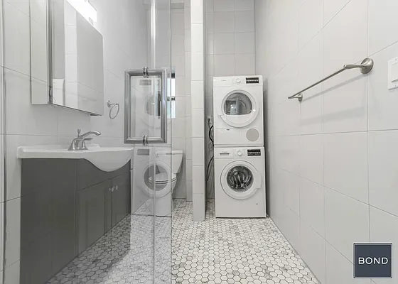 Rented by Bond New York | media 15