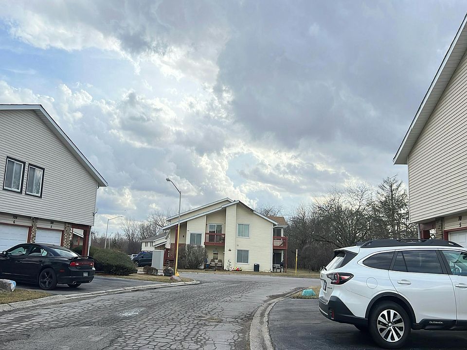 2nd image of 701 Spring Ct #6