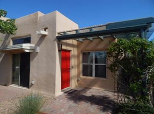 4305 Vuelta Colorada, Santa Fe, NM 87507