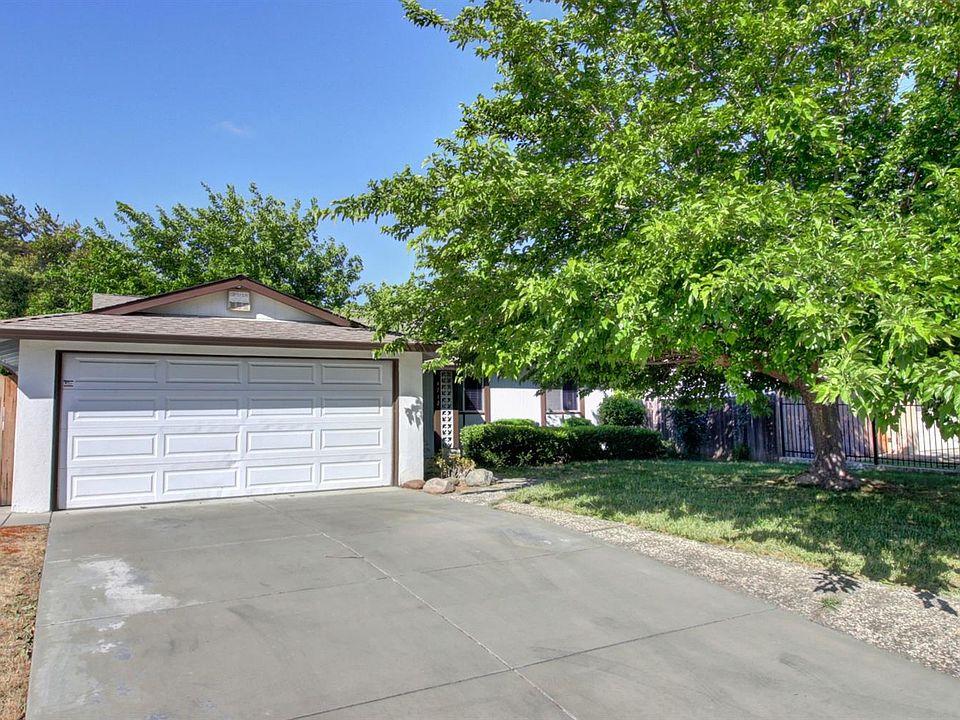 1st image of 4712 Brookfield Dr