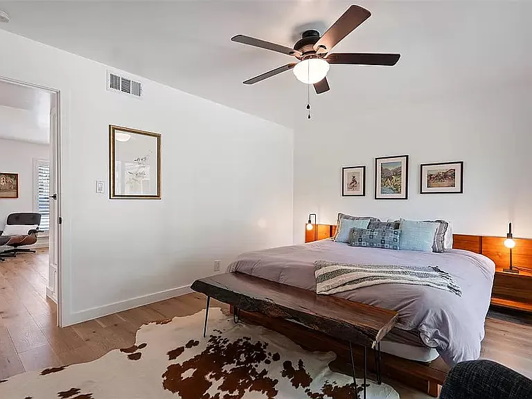 500 E Riverside Dr — Photo 14