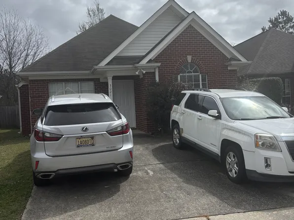 3021 Summit Dr, Fultondale, AL 35068