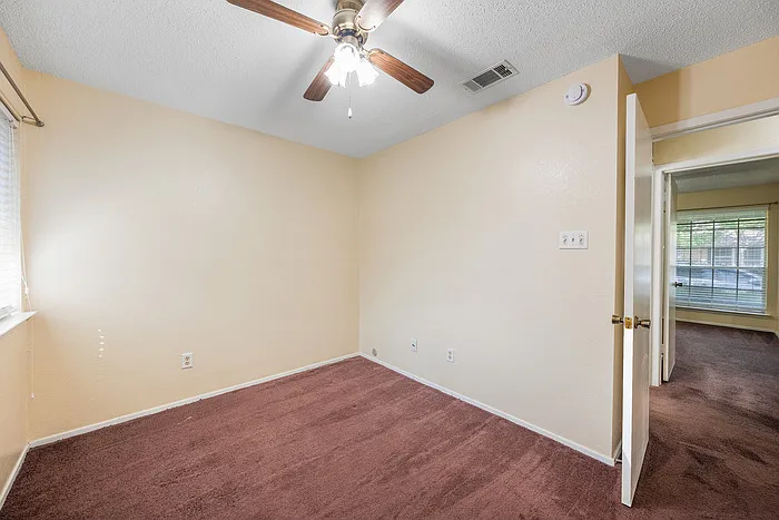 1015 E Yager Ln #41 — Photo 10