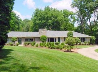 3419 Hemphill Rd, Barberton, OH 44203