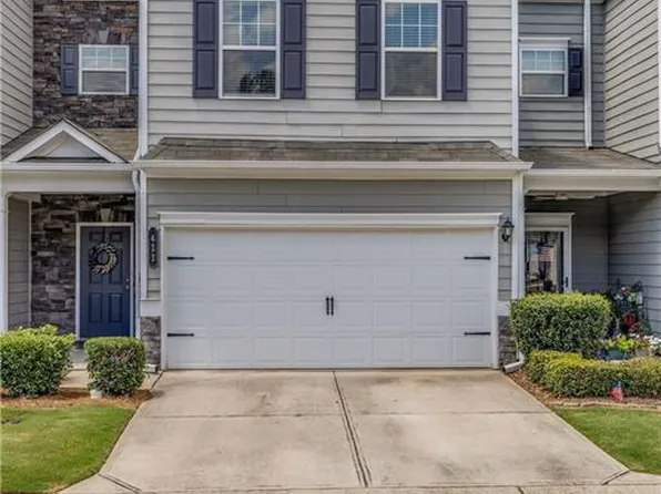 411 Crescent Woode Dr, Dallas, GA 30157