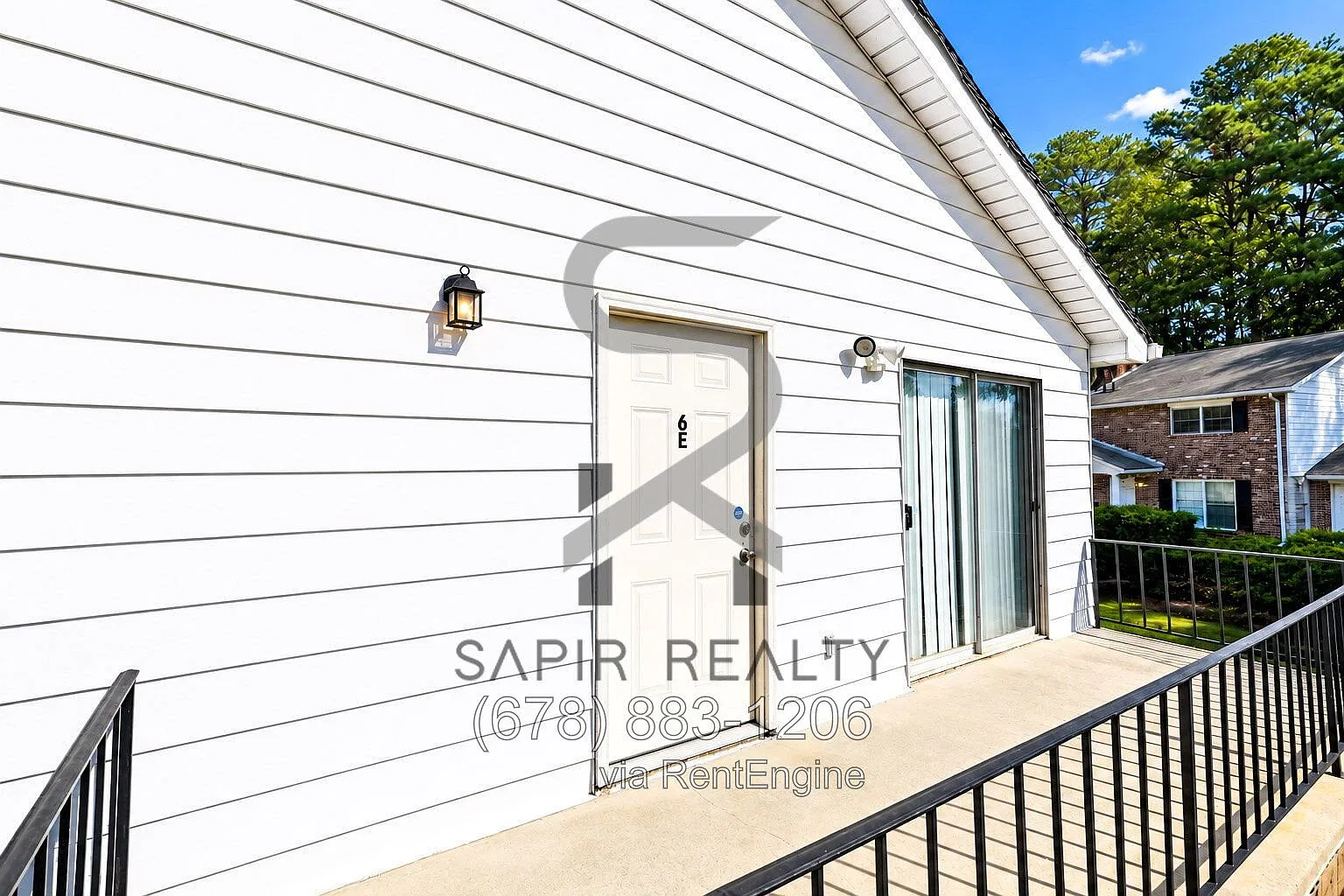 2 bed, 2.0 bath, 1200 sqft, $1,300 — Photo 2