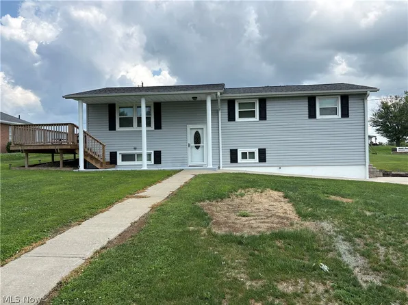 102 Broadview Dr, Cadiz, OH 43907