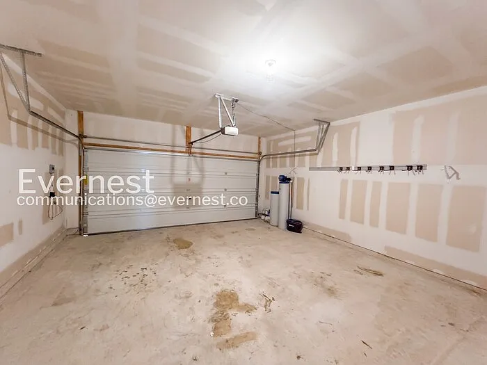 13700 Vigilance St — Photo 18