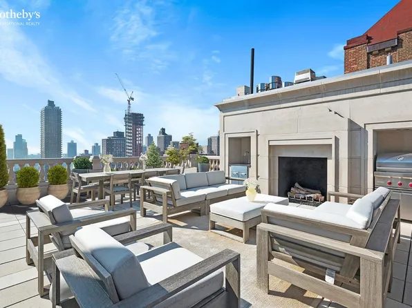 1110 Park Avenue image 23 of 25