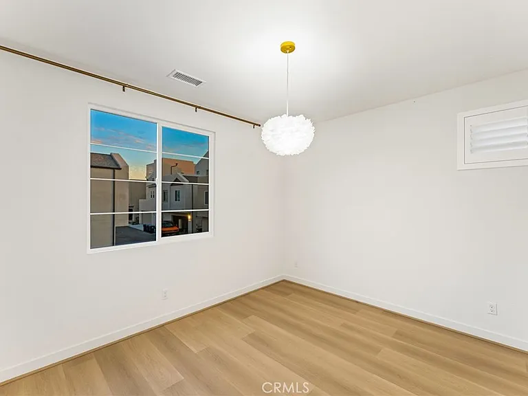 127 Restore — Photo 29