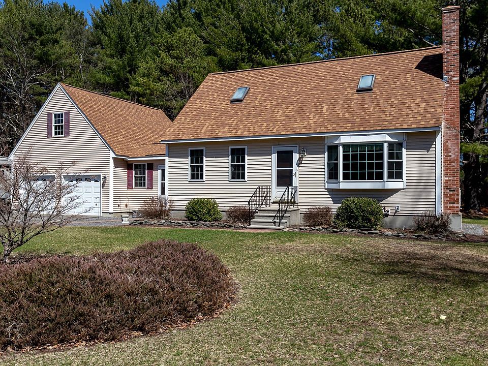 1st image of 4 William Dr