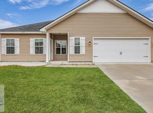 512 Meloney Dr, Hinesville, GA 31313