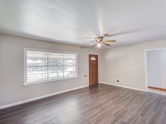 5th image of 852 Odie Dr
