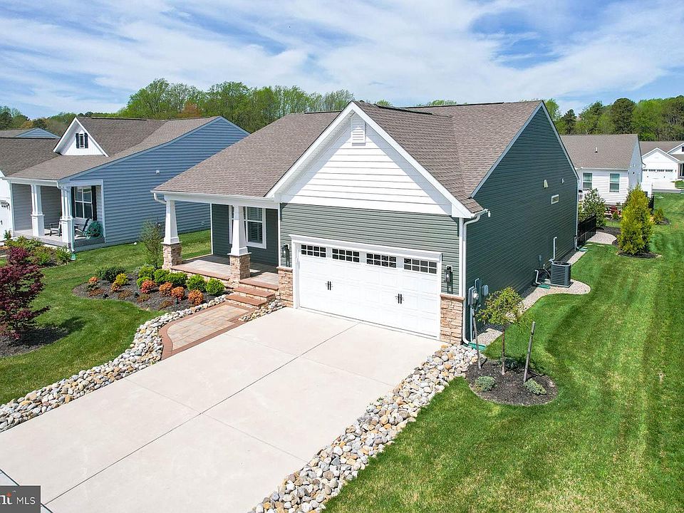 1st image of 25087 Treeview Ln