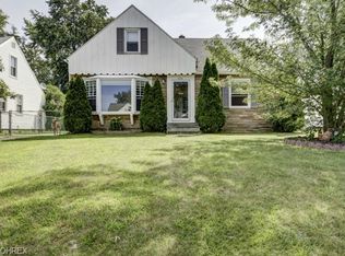 1673 Hawthorne Dr, Mayfield Heights, OH