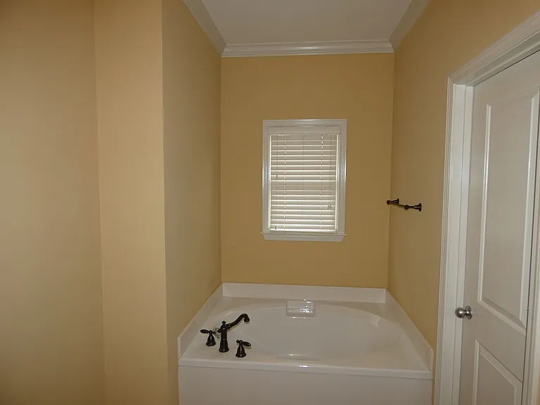 1543 Inverness Cove Ln — Photo 18